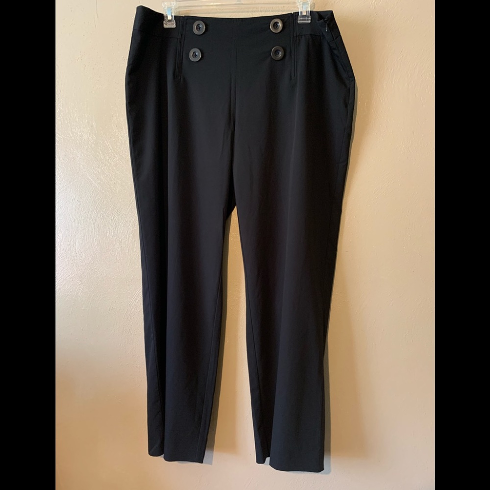 Avenue size 18 black pants w/faux front buttons. Polyester & Spandex